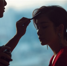 牧原美奈